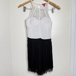 Bongo Y2K Style Romper Halter Lace White Black Sz Medium Juniors Edgy Retro 80s